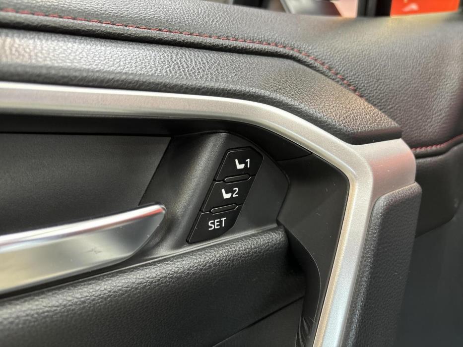 TOYOTA RAV4 2021
