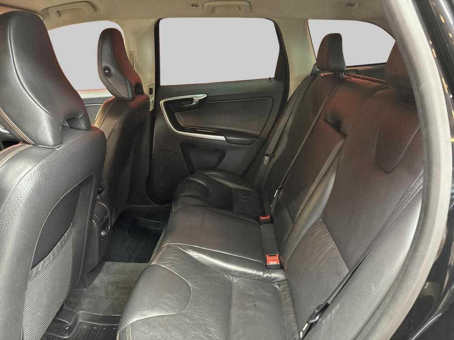 VOLVO XC60 2011