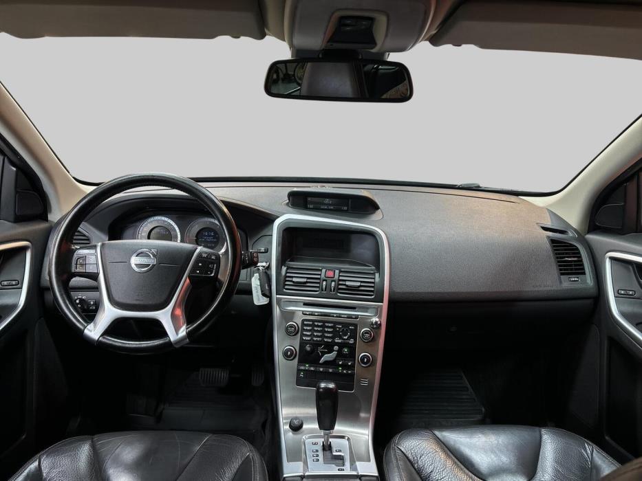 VOLVO XC60 2011