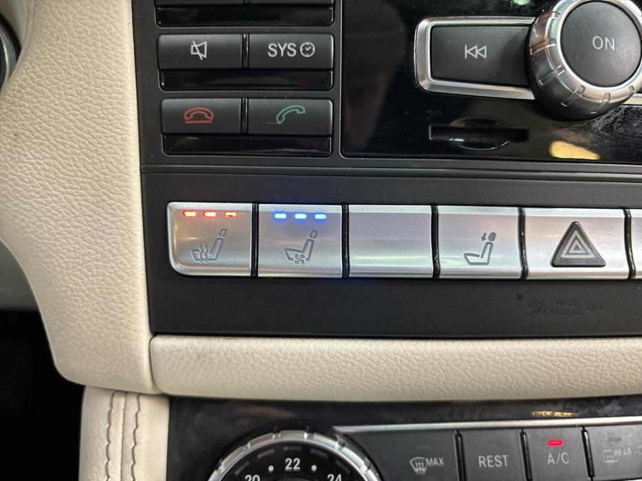 MERCEDES-BENZ CLS 2012