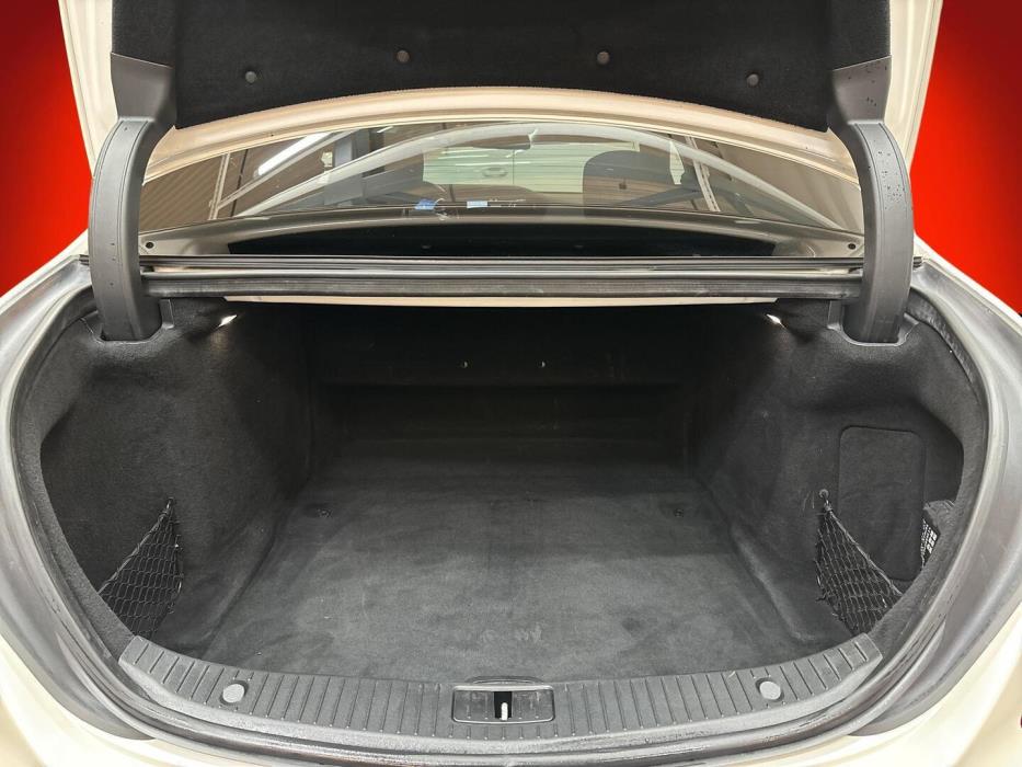 MERCEDES-BENZ S 2013