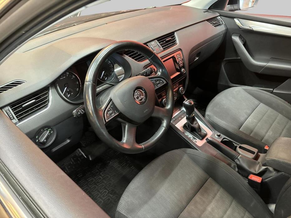 SKODA Octavia 2014