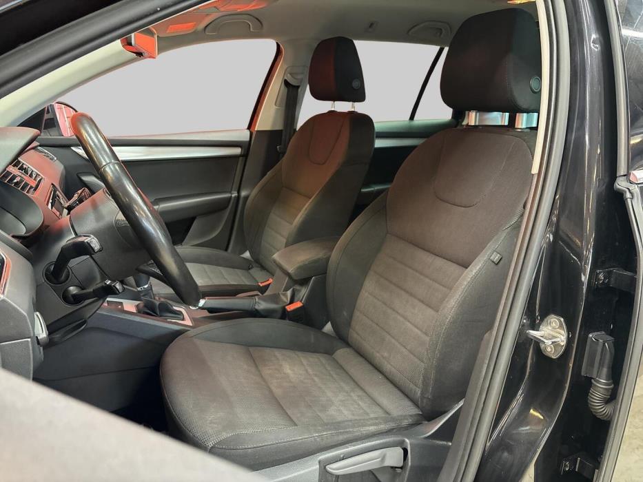 SKODA Octavia 2014