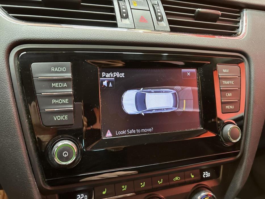 SKODA Octavia 2014