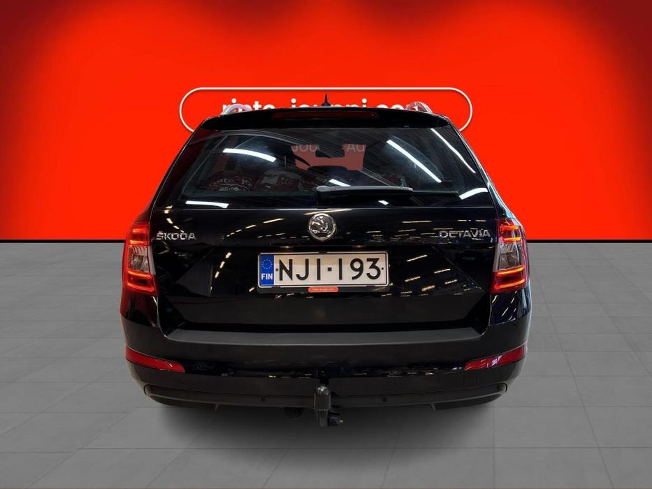 SKODA Octavia 2014