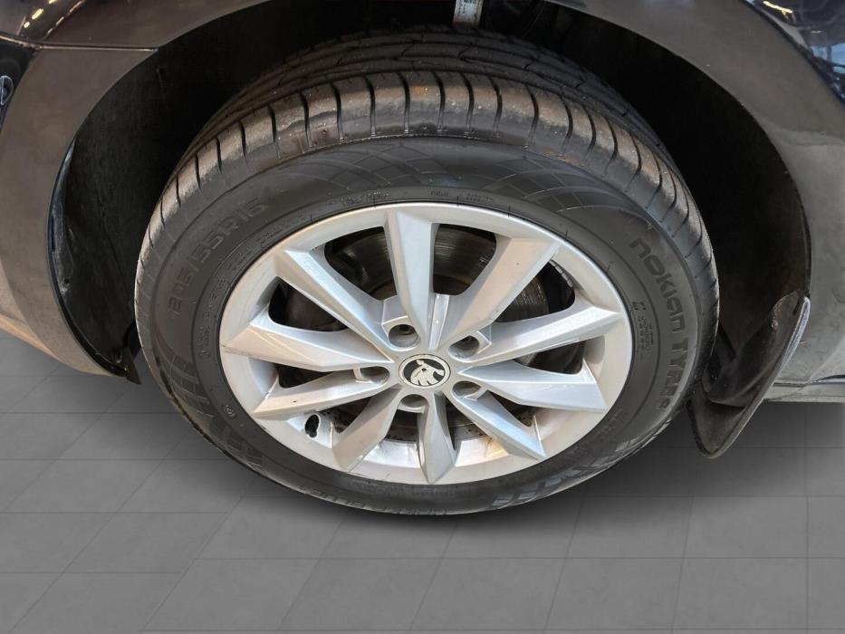 SKODA Octavia 2014