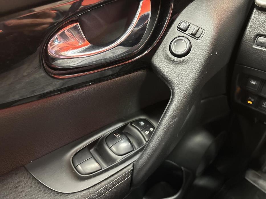 NISSAN Qashqai 2016