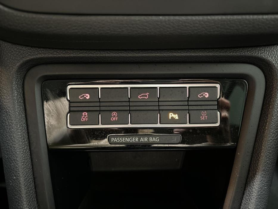 VOLKSWAGEN Sharan 2012