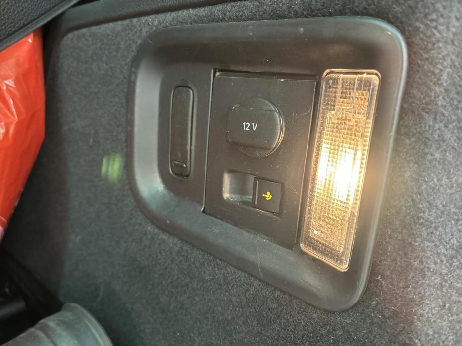 VOLKSWAGEN Sharan 2012