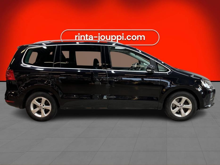 VOLKSWAGEN Sharan 2012