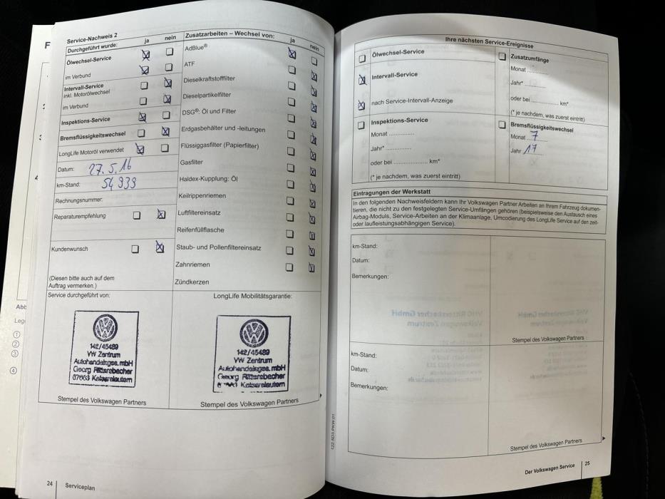 VOLKSWAGEN Sharan 2012
