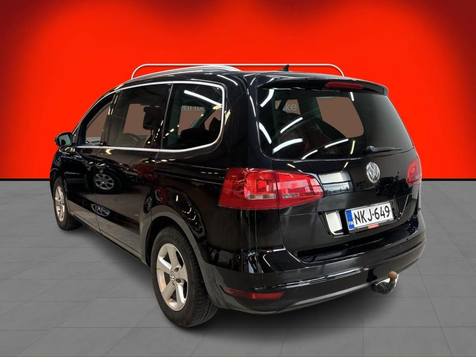 VOLKSWAGEN Sharan 2012