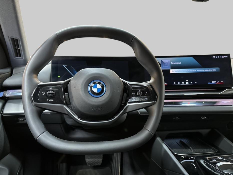 BMW i5 2023