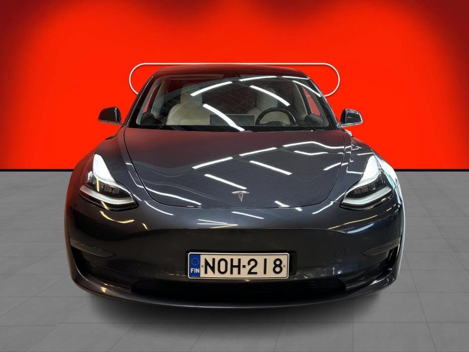 TESLA Model 3 2019