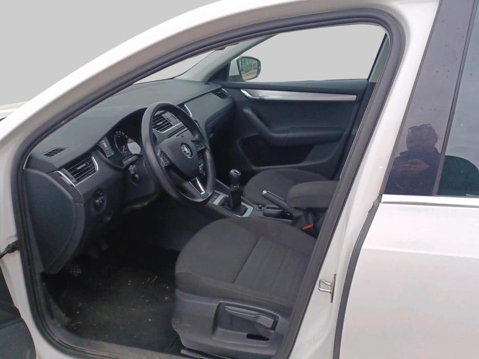 SKODA Octavia 2016