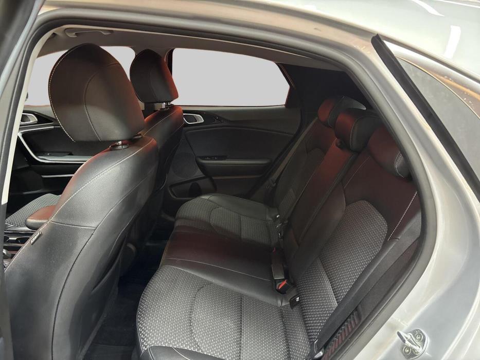 KIA XCEED 2021