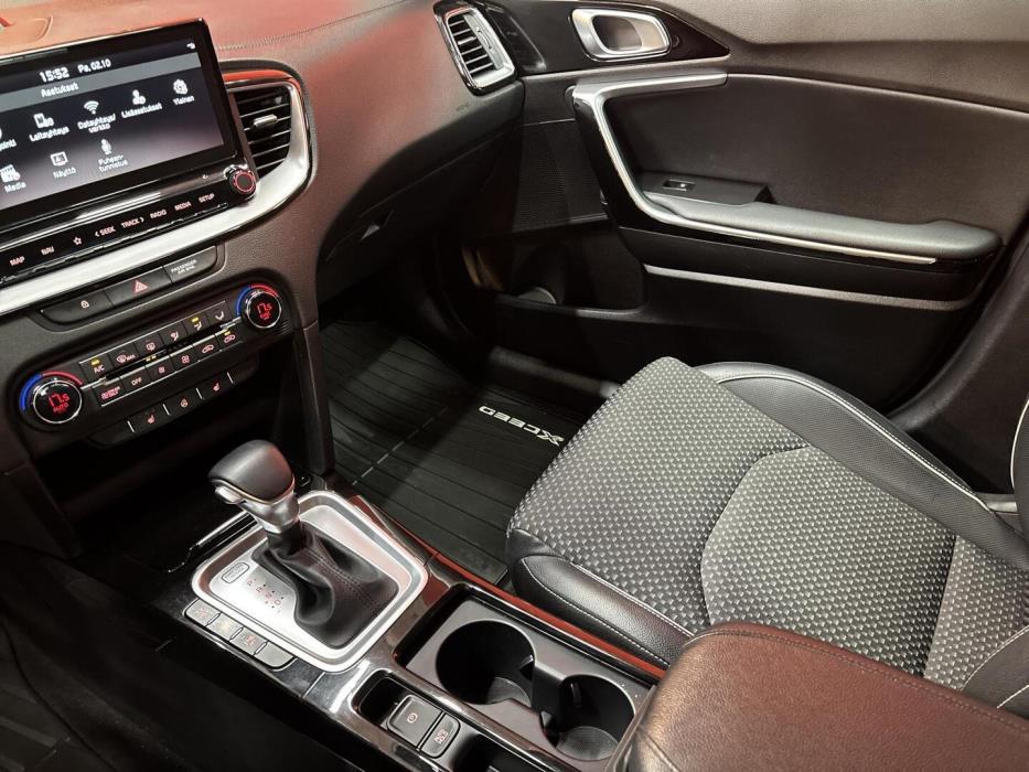 KIA XCEED 2021