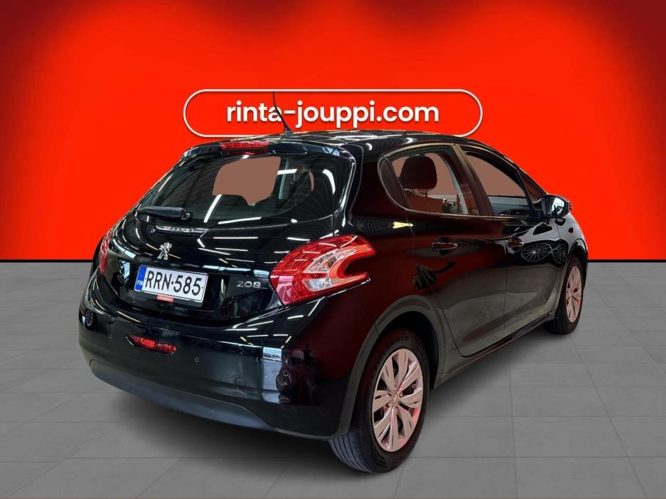 PEUGEOT 208 2013