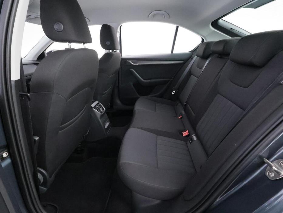 SKODA OCTAVIA 2019