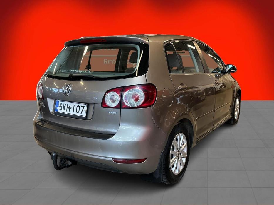 VOLKSWAGEN Golf Plus 2010