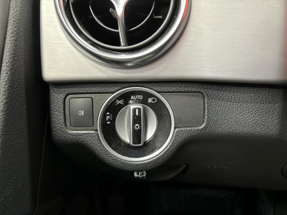MERCEDES-BENZ GLK 2013