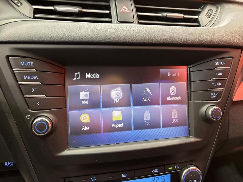 TOYOTA Avensis 2017