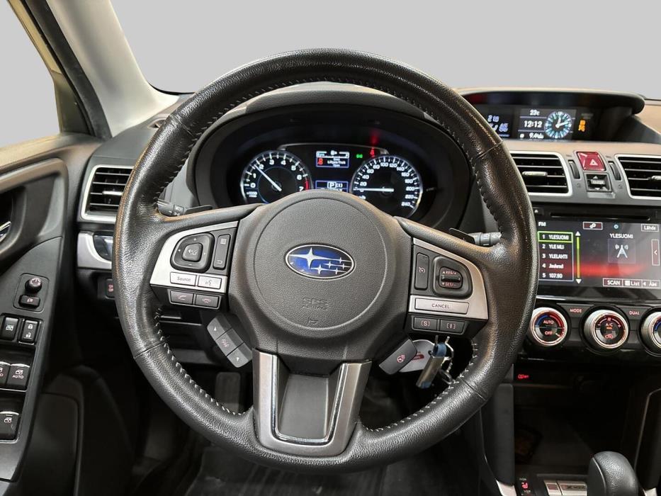 SUBARU Forester 2018