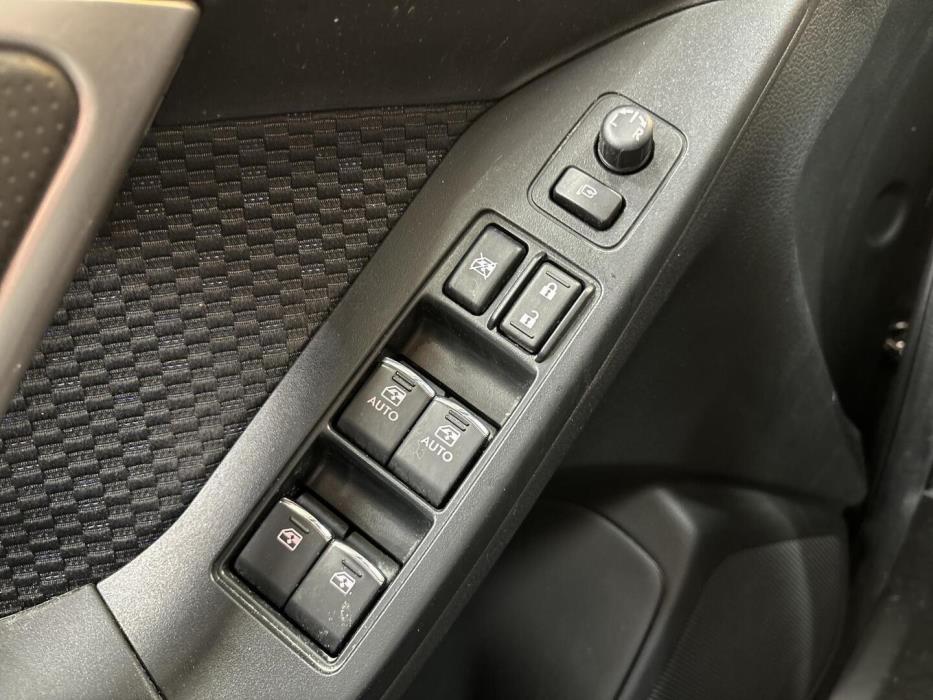 SUBARU Forester 2018