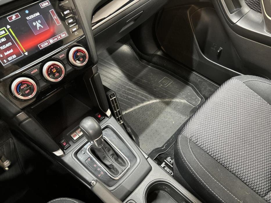 SUBARU Forester 2018