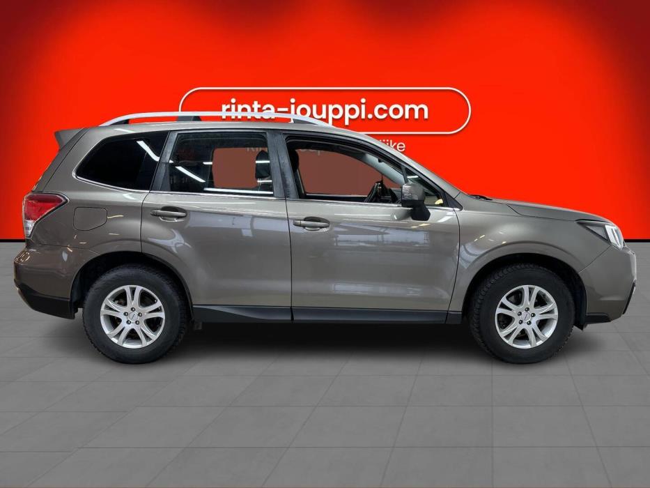 SUBARU Forester 2018