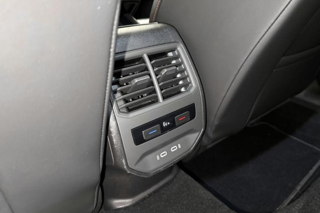 SEAT LEON SPORTSTOURER 2021