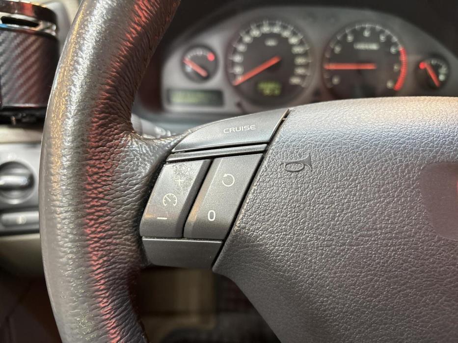 VOLVO S60 2002