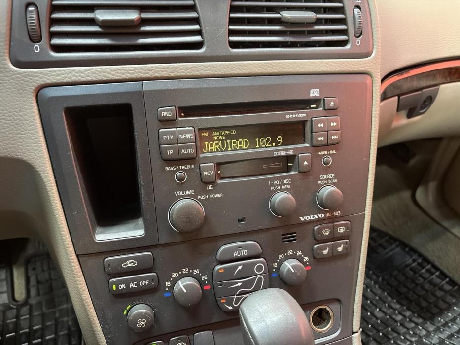 VOLVO S60 2002