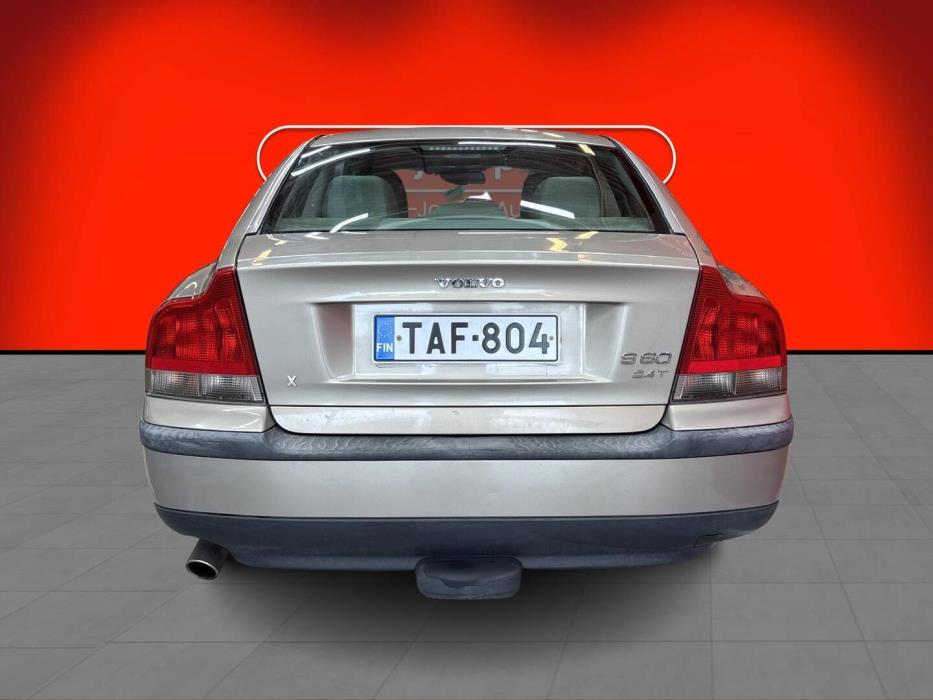 VOLVO S60 2002