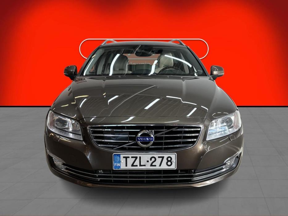 VOLVO V70 2014