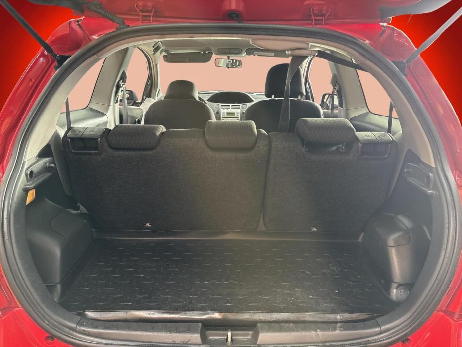 TOYOTA Yaris 2007
