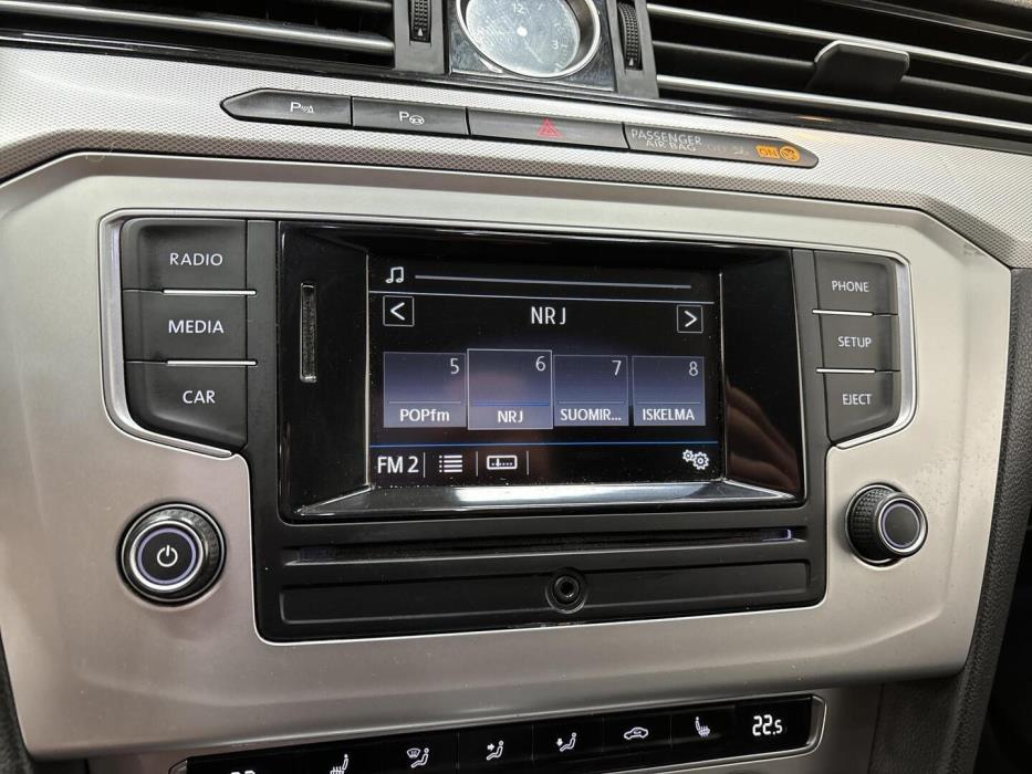 VOLKSWAGEN Passat 2016