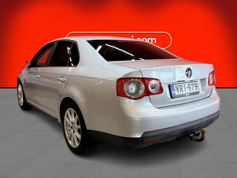 VOLKSWAGEN Jetta 2006