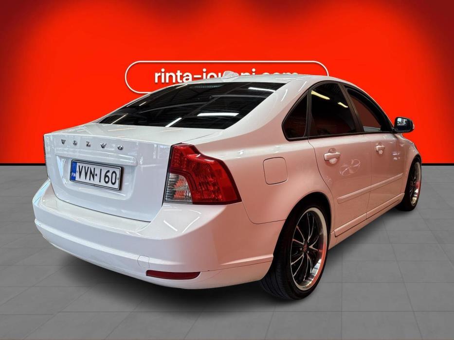 VOLVO S40 2011