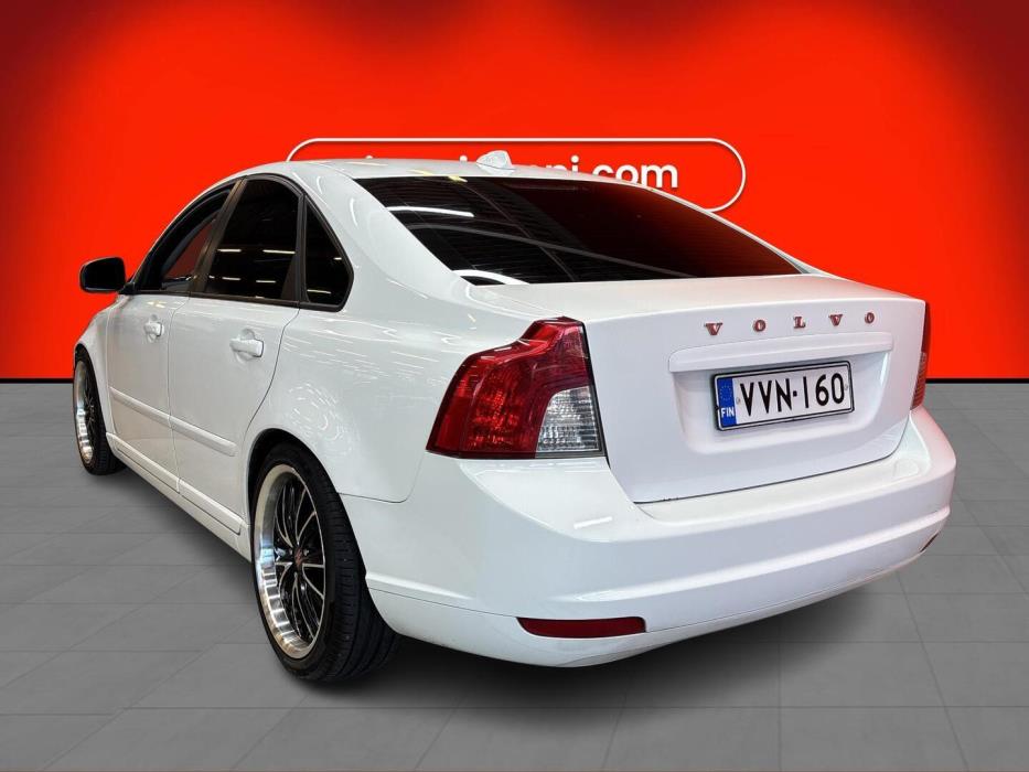 VOLVO S40 2011