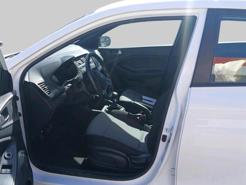 HYUNDAI i20 5d 2017