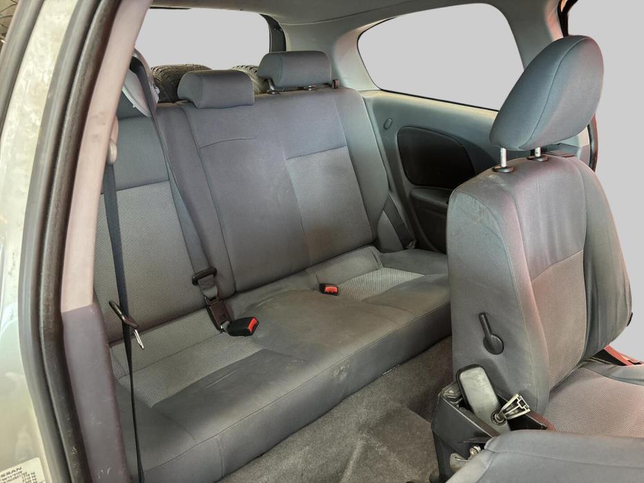 NISSAN Almera 2005