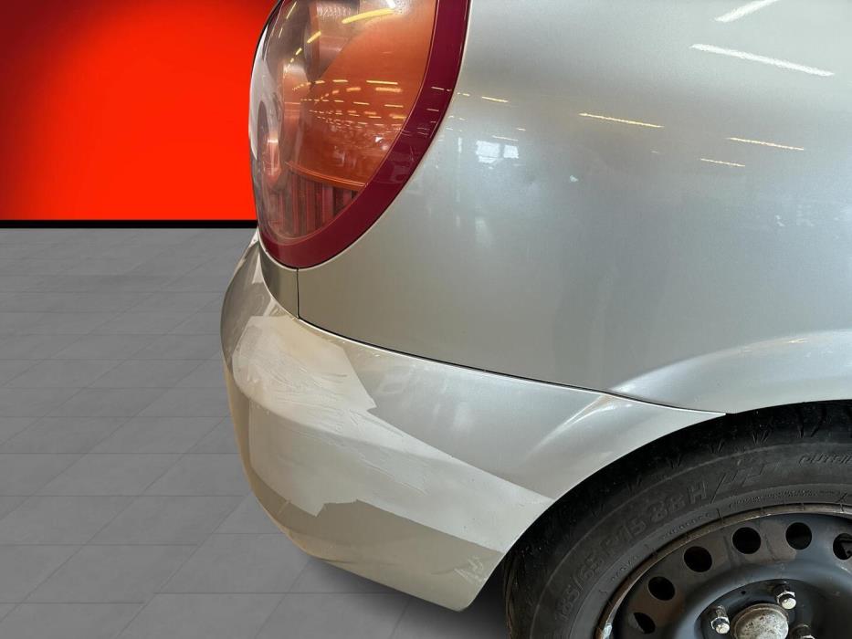 NISSAN Almera 2005