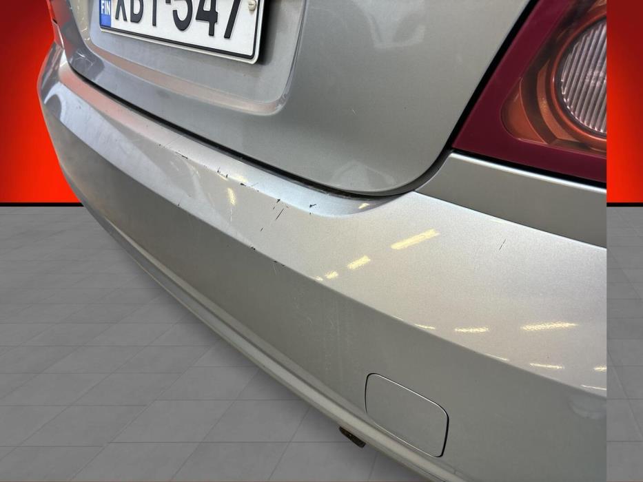 NISSAN Almera 2005