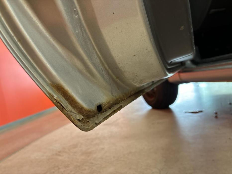 NISSAN Almera 2005