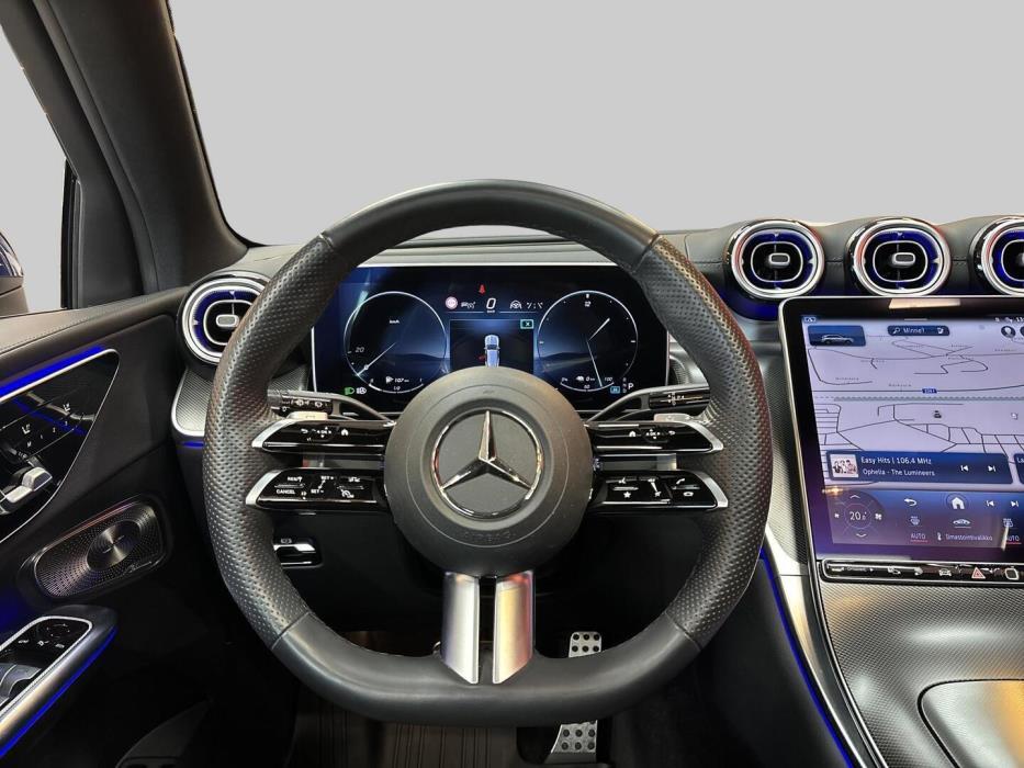 MERCEDES-BENZ GLC 2023