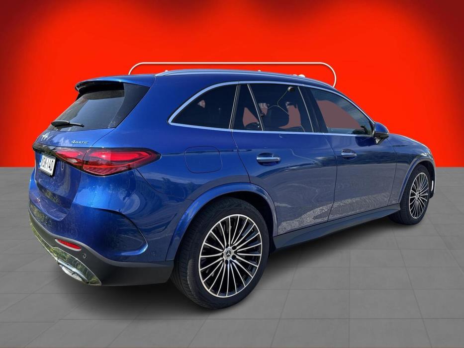 MERCEDES-BENZ GLC 2023