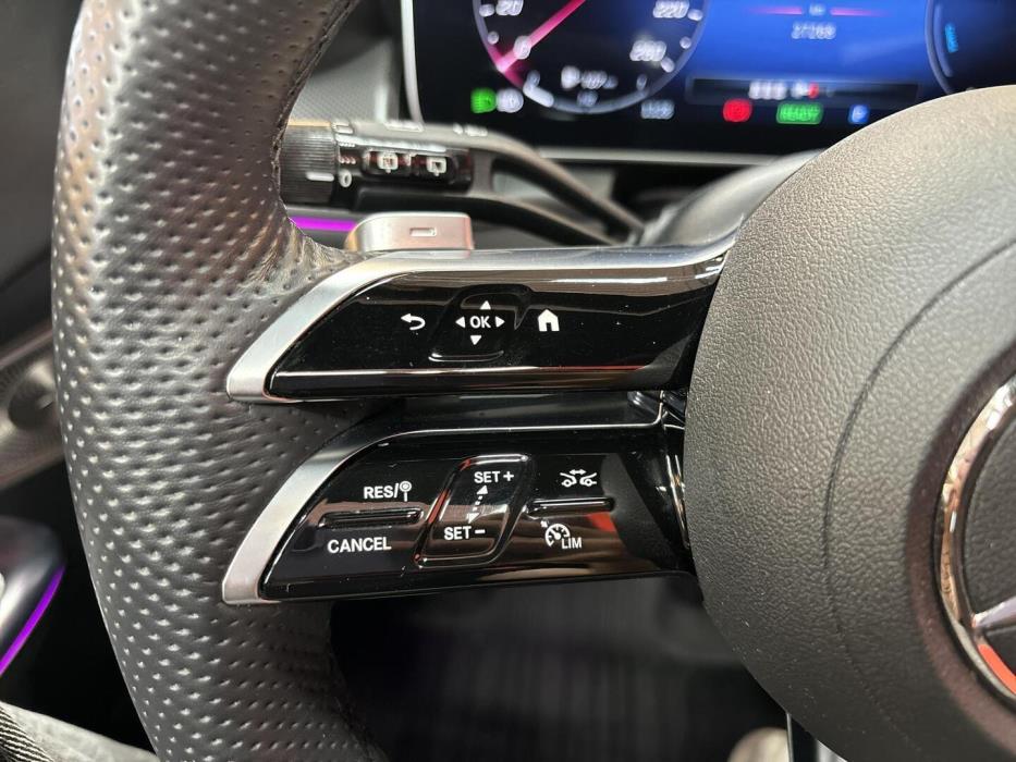 MERCEDES-BENZ GLC 2023