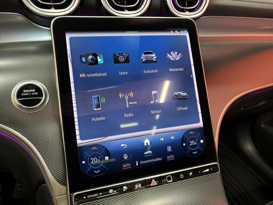 MERCEDES-BENZ GLC 2023