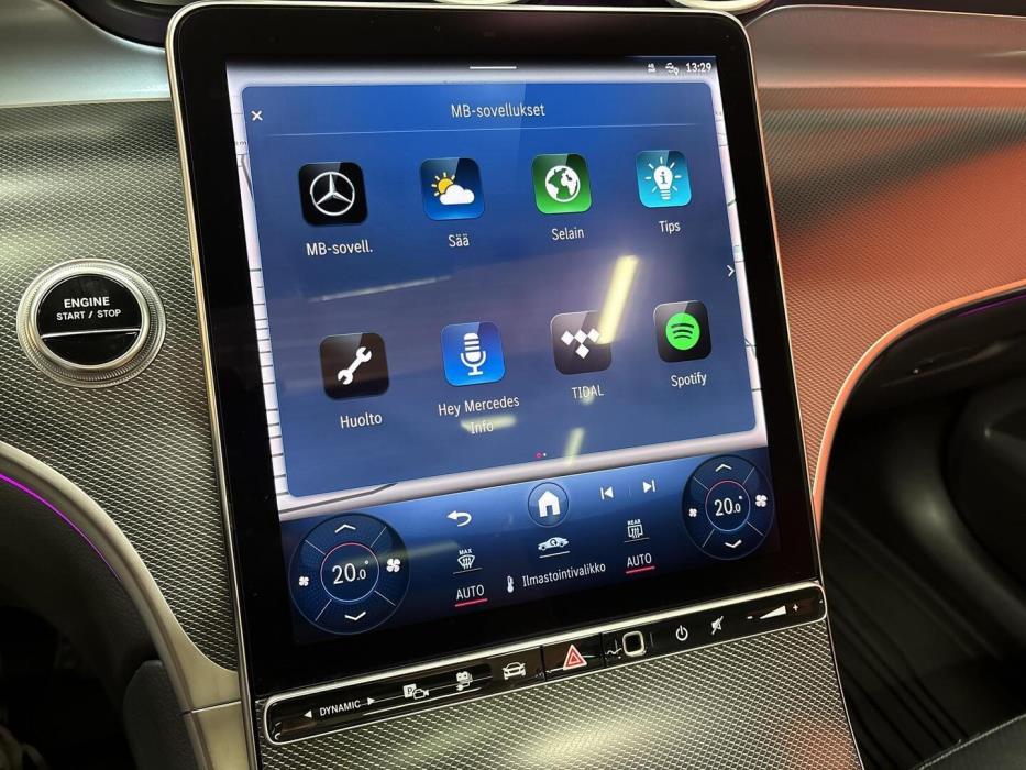 MERCEDES-BENZ GLC 2023
